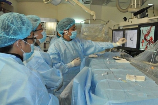 Làm rõ vụ 3 bác sỹ Bệnh viện Bạch Mai liên quan đến ca tử vong ở Đắk Lắk