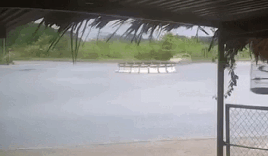 Thông tin mới vụ xe phân khối lớn húc văng ô tô khiến 3 người bị thương ở Yên Bái