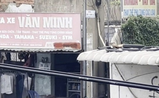 Điều tra: Chiêu trò phá xe của khách trên các quốc lộ - Bài 1: Cận cảnh chủ tiệm rạch lốp, phá xe ở khu cầu vượt Linh Xuân