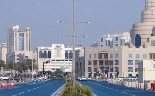 Quốc gia nào có diện tích nhỏ hơn tỉnh Nghệ An, không có người nghèo?