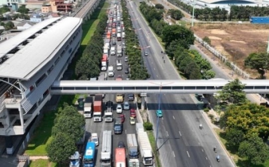 Hình dáng các cầu đi bộ nối ga Metro số 1