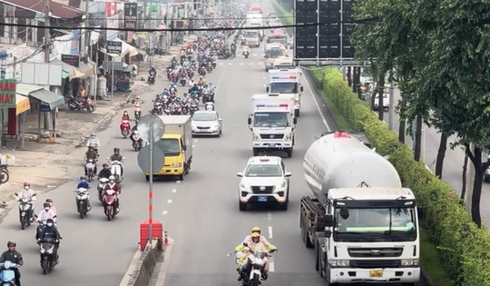 Hàng triệu người dân cần nắm rõ quy định mới nhất về nhường đường cho xe ưu tiên khi tham gia giao thông