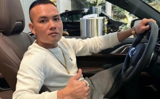 Sự thật về "thiếu gia" đi xe sang, tiêu tiền tỉ khi mới… ra tù