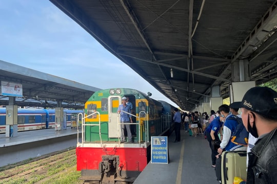 Đề xuất bỏ quy định độ tuổi cấp Giấy phép lái tàu trên đường sắt