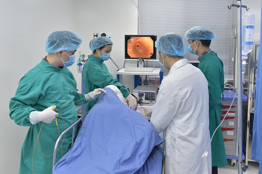 Coi thường triệu chứng đau bụng, lúc đi khám thì ung thư đã di căn