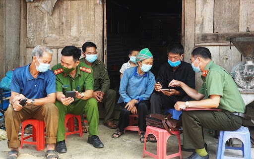 Dân vận là gì? Quy định công tác dân vận của lực lượng Công an nhân dân