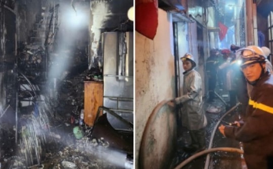 Nam thanh niên thoát nạn trong vụ cháy ở Hà Nội: 'Hàng xóm lấy búa, đưa cho em để phá khóa'