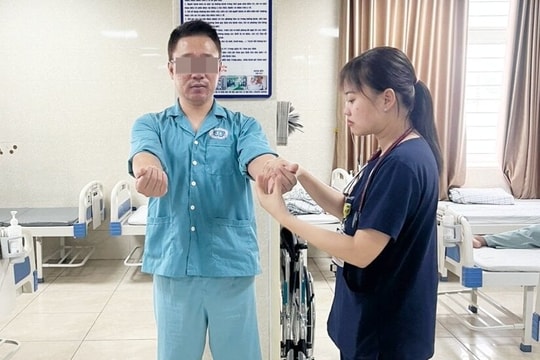 Chóng mặt tưởng say rượu, không ngờ bị đột quỵ não