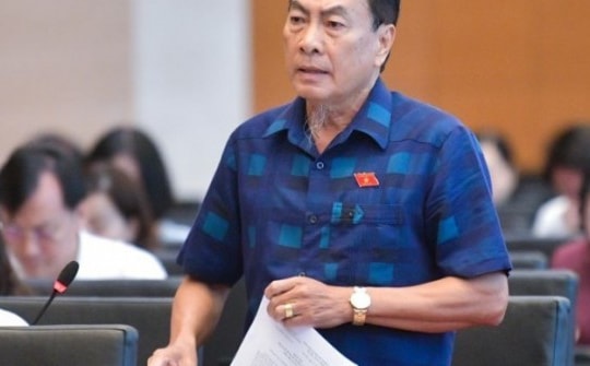 'Chạy xe xóc xóc, bình chữa cháy nổ là toi mạng'