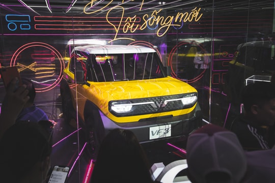 Cam kết chưa từng có của VinFast tại Việt Nam: Chỉ là phần nổi của tảng băng chìm?