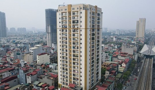 Ngân hàng rao bán quyền sử dụng đất một dự án chung cư ở Hà Nội