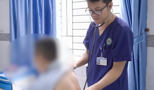 Nam thanh niên 22 tuổi nhập viện cấp cứu sau khi làm điều này chữa mất ngủ