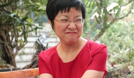 Phản ứng hài hước của MC Thảo Vân lần đầu đóng phim giờ vàng VTV