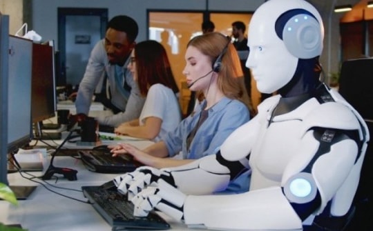 AI sắp cướp hết việc làm: Một công ty sắp sa thải 1.800 nhân viên vì trợ lý AI làm bằng 700 người