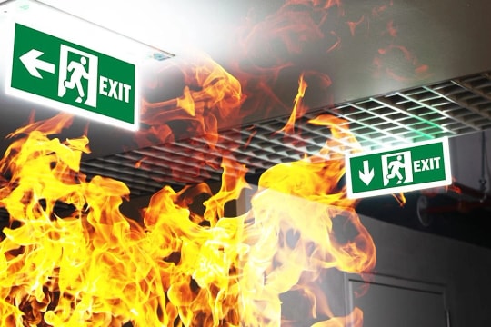 Yêu cầu lắp đặt biển báo chỉ dẫn lối ra thoát nạn và hướng thoát nạn 2024