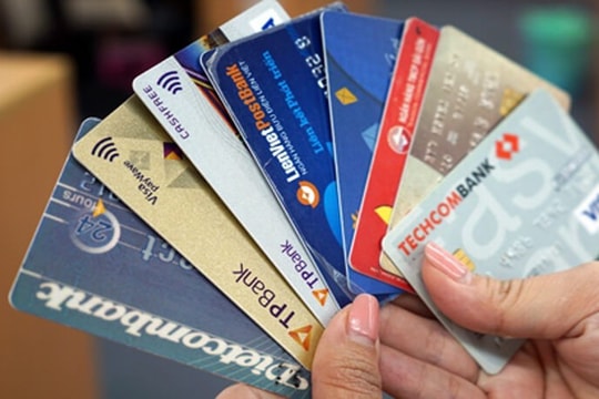 Không sử dụng thẻ tín dụng có phải đóng phí?