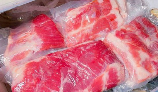 Để thịt trong ngăn đông tủ lạnh: Sau thời gian này, dù thịt có đắt đến mấy cũng phải vứt đi