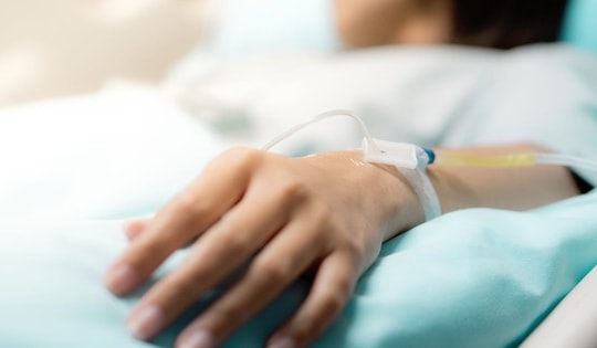 Người phụ nữ 44 tuổi tử vong vì xơ gan: Bác sĩ chỉ ra 3 sai lầm 'chí mạng' khiến bệnh tiến triển nặng