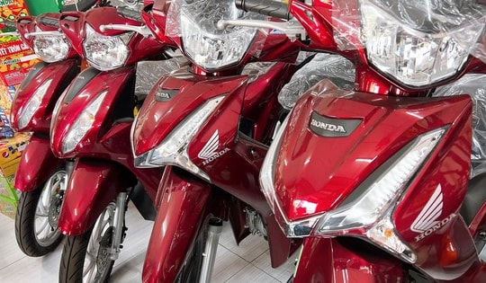 Giá xe Future 125 FI 2024 mới nhất 'rẻ như cho', Wave Alpha và RSX lo bị áp đảo doanh số