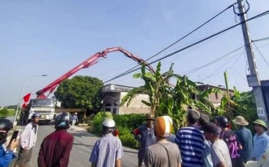 Gãy cần bơm bê tông ở Nam Định, 1 công nhân tử vong tại chỗ