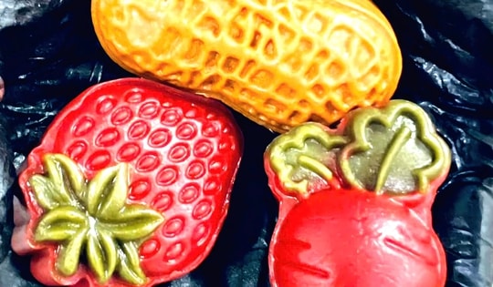 Bánh Trung thu hình rau củ quả 'hút' người tiêu dùng