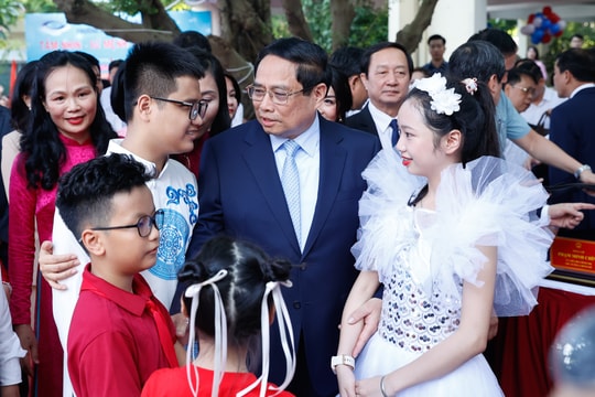 Thủ tướng: Tiếp tục kiến tạo yếu tố nền tảng, môi trường tiên tiến, lành mạnh thúc đẩy xã hội học tập