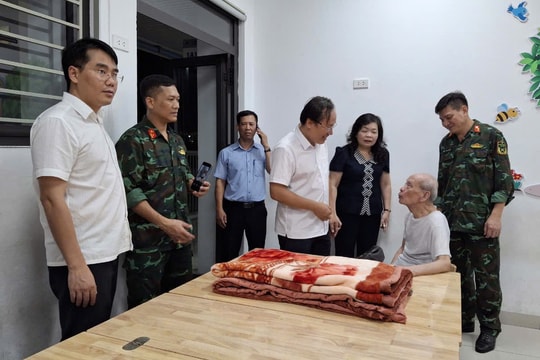 Ứng phó Bão số 3: Khẩn cấp di dời cư dân ra khỏi chung cư nguy hiểm ngay trong đêm