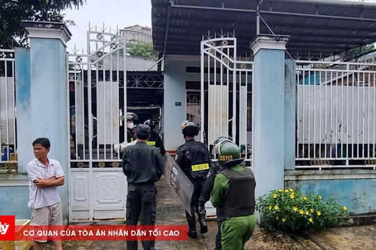 Hơn 22 giờ “nghẹt thở” vận động, khống chế đối tượng cầm 2 dao, dọa tự sát