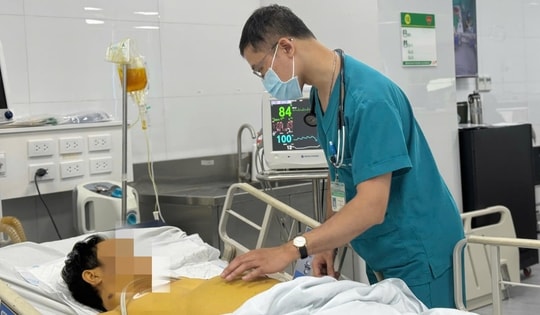 Người đàn ông 44 tuổi nguy kịch do thói quen điều trị bệnh nhiều người hay gặp phải