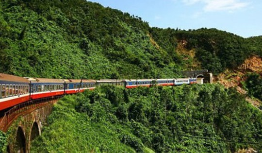 Ngành đường sắt không bố trí tàu chạy xuyên tâm bão