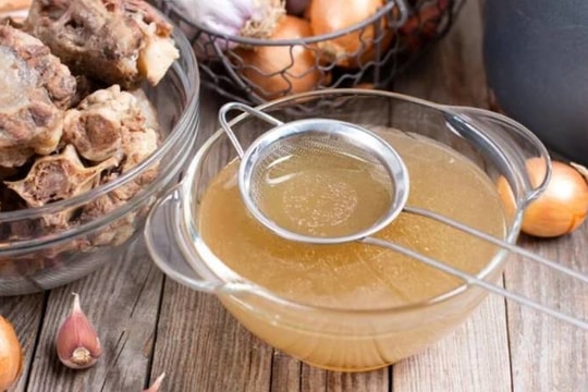 5 lợi ích của việc tiêu thụ nước hầm xương một lần một tuần