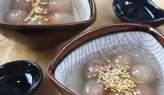 Đặc sản chè bột lọc heo quay chỉ có ở Huế, chinh phục mọi thực khách sành ăn