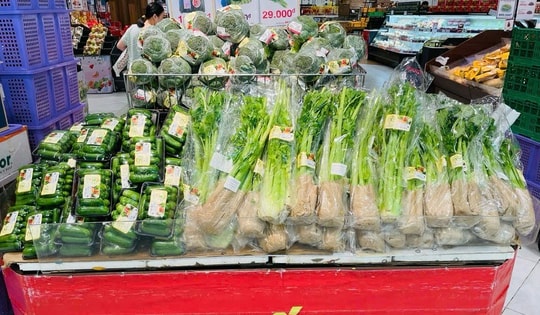 Sau bão số 3: Thực phẩm toàn miền Bắc dồi dào, vận chuyển hàng hóa gặp khó khăn, giá cả tăng