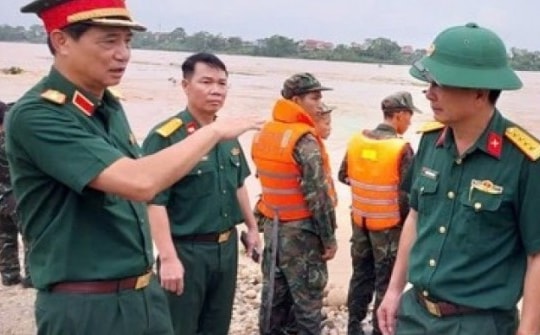 Thủ tướng yêu cầu Quân đội, Công an huy động ngay mọi lực lượng cứu hộ, cứu nạn vụ sập cầu Phong Châu