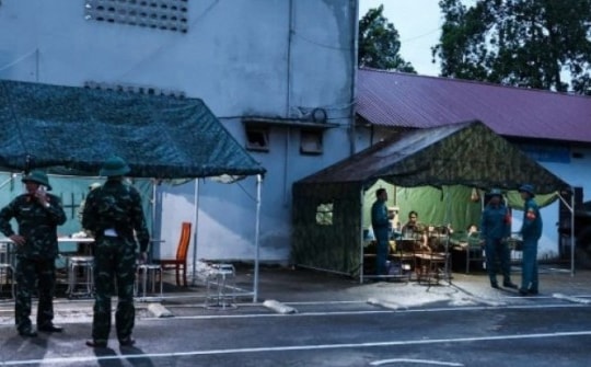 Quân đội điều 350 người, dựng lều dã chiến tìm kiếm nạn nhân sập cầu Phong Châu