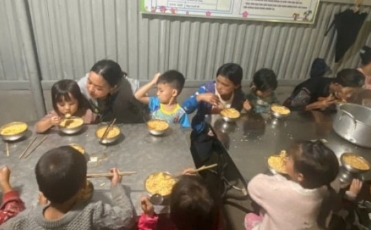 Vụ sạt lở khiến 6 người tử vong ở Sa Pa: Hàng trăm người sơ tán trong đêm