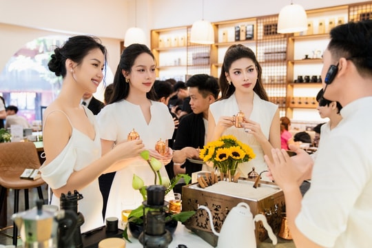 Thế giới cà phê Trung Nguyên Legend hiện diện tại Bưu điện đẹp nhất thế giới