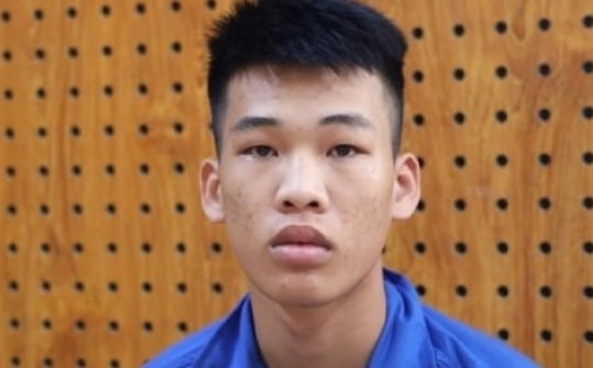 Nữ sinh 16 tuổi tháo chạy khỏi sự khống chế của tên cướp