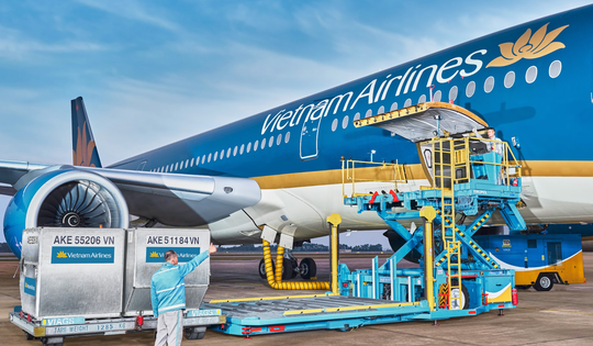 Vietnam Airlines, Bamboo Airways vận chuyển miễn phí hàng cứu trợ vùng lũ miền Bắc
