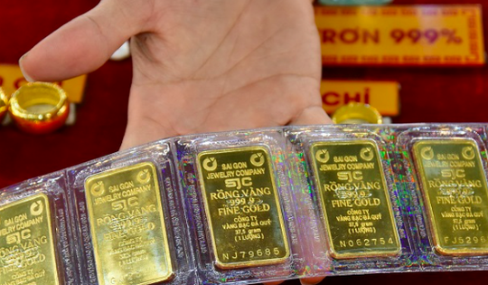 Đầu tư vàng hiện nay khá nhạy cảm