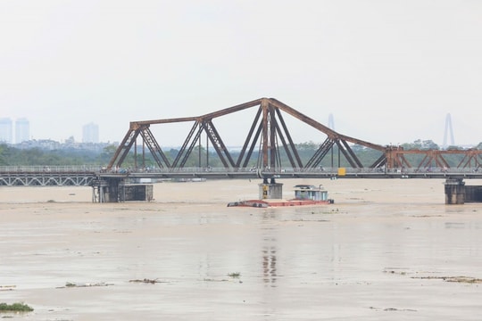 Cấm qua cầu Long Biên tại Hà Nội: Phương án phân luồng giao thông