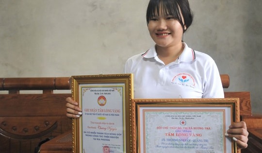 Cô gái bị ung thư lan tỏa yêu thương, tìm lại niềm tin vào sự sống