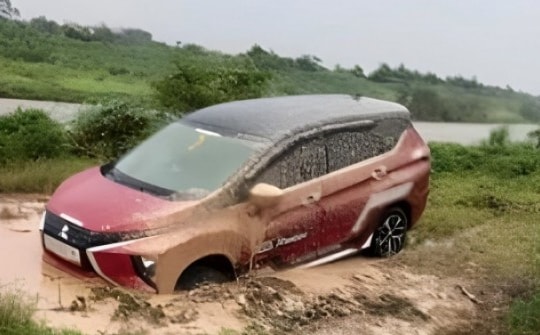 Sát hại tài xế taxi, phi tang xác ở mép sông