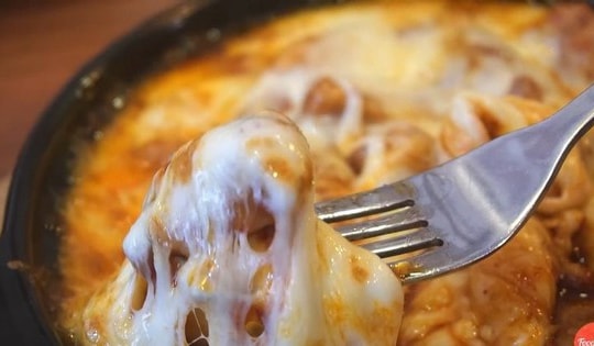 Đã xác minh vụ chuỗi gà rán Papas' Chicken dùng đồ ăn thừa bán cho khách: Quản lý ép nhân viên rửa củ cải ngâm rồi tái sử dụng để tiết kiệm chi phí