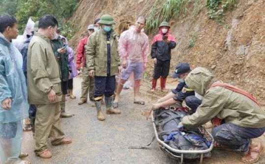Vụ sạt lở đẩy xe khách, nhiều ôtô con xuống suối: Tìm thấy thi thể 26 nạn nhân
