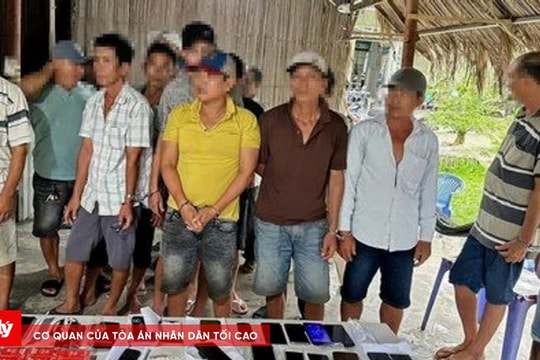 Bắt quả tang 17 đối tượng đánh bạc qua mạng