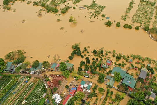 Grab dành 8 tỷ đồng hỗ trợ người dân, đối tác bị thiệt hại do bão số 3