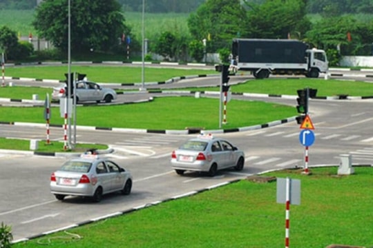 Đề xuất các lỗi trừ điểm trong sát hạch lái xe hạng B số tự động từ 01/01/2025