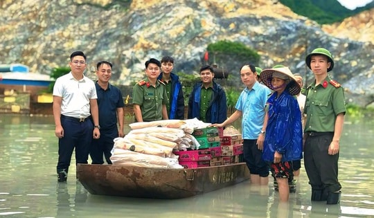 Lực lượng công an Hà Nam tiếp tục cùng người dân tập trung phòng chống, khắc phục hậu quả thiên tai