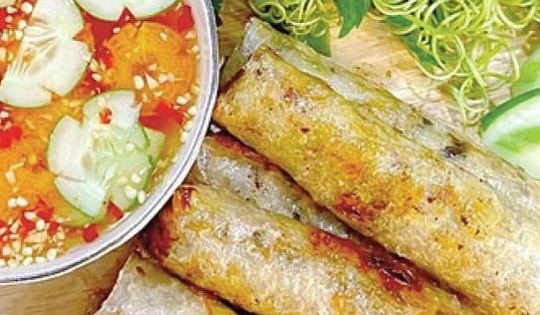 Cách rán nem bằng nồi chiên không dầu ngon giòn, không khô, vàng ruộm đều màu, nem tròn không bị vỡ như rán bằng chảo